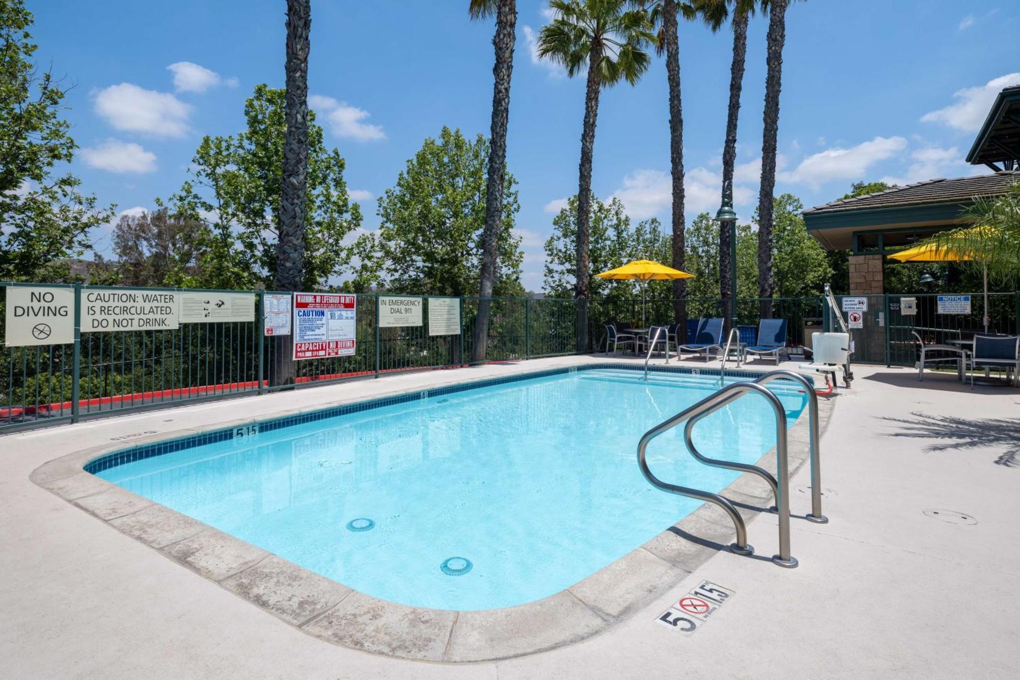 Hampton Inn & Suites Agoura Hills Bagian luar foto
