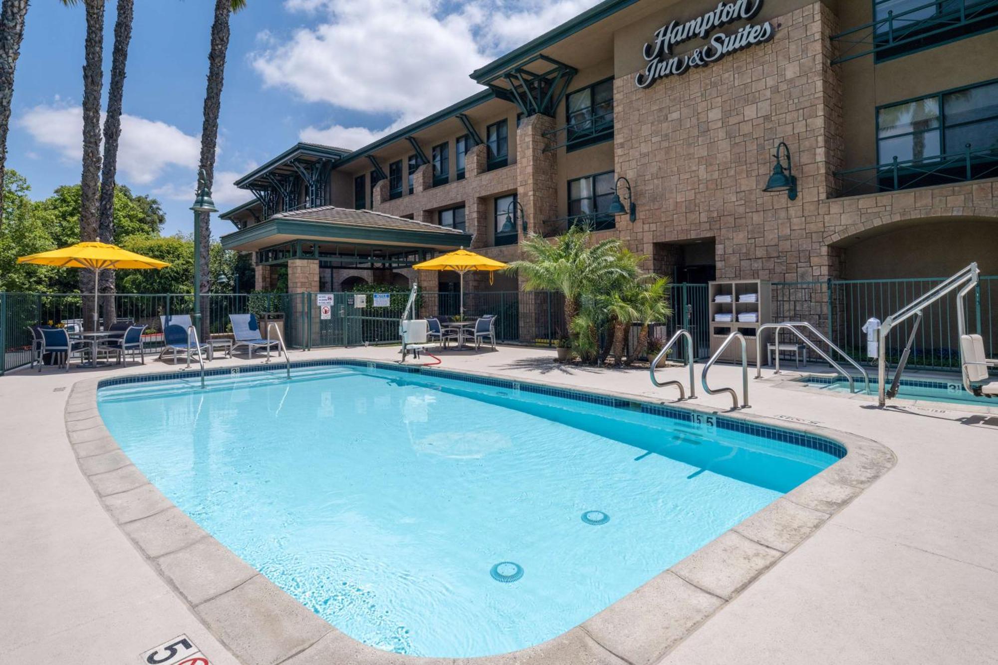 Hampton Inn & Suites Agoura Hills Bagian luar foto