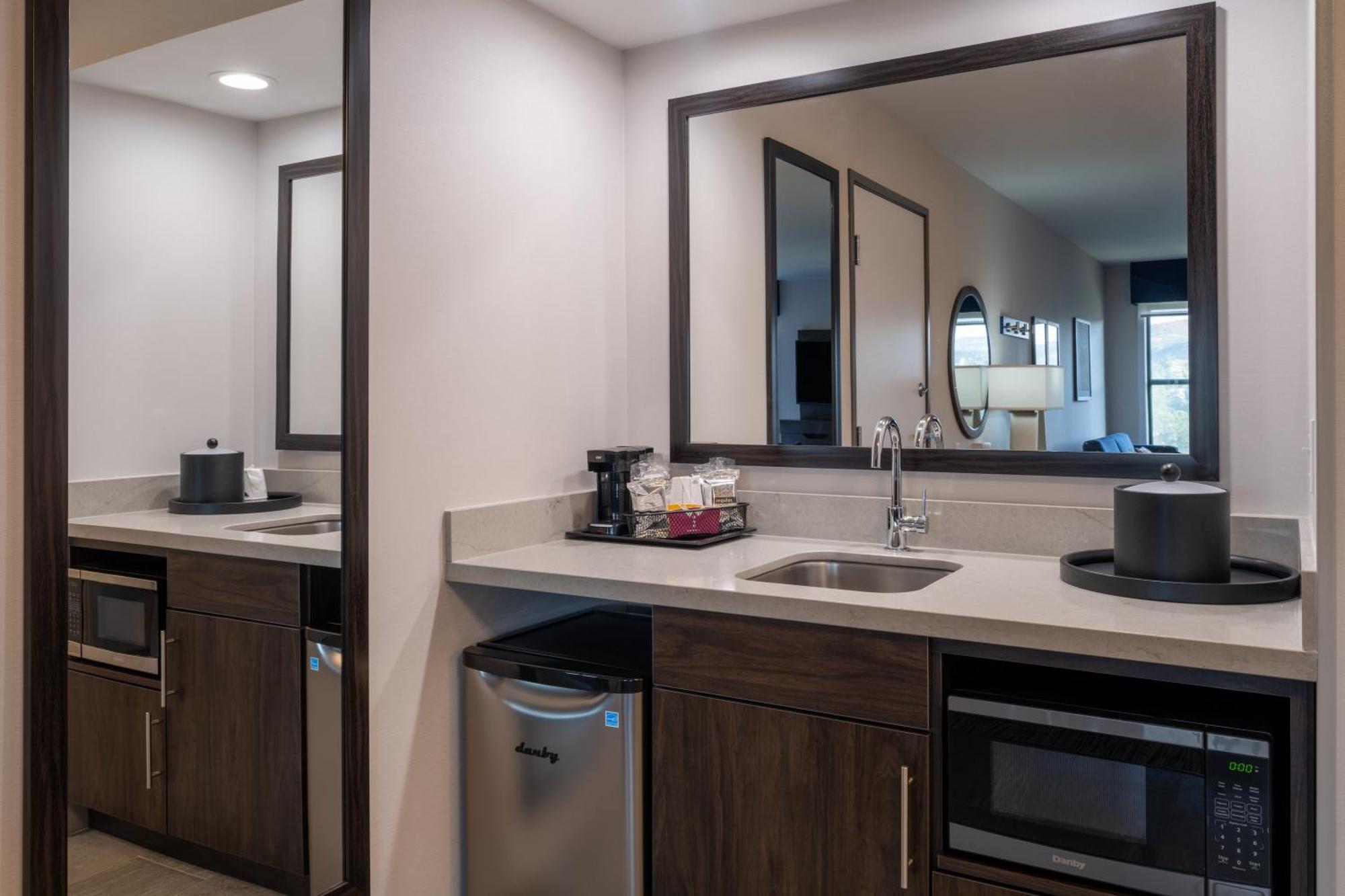 Hampton Inn & Suites Agoura Hills Bagian luar foto