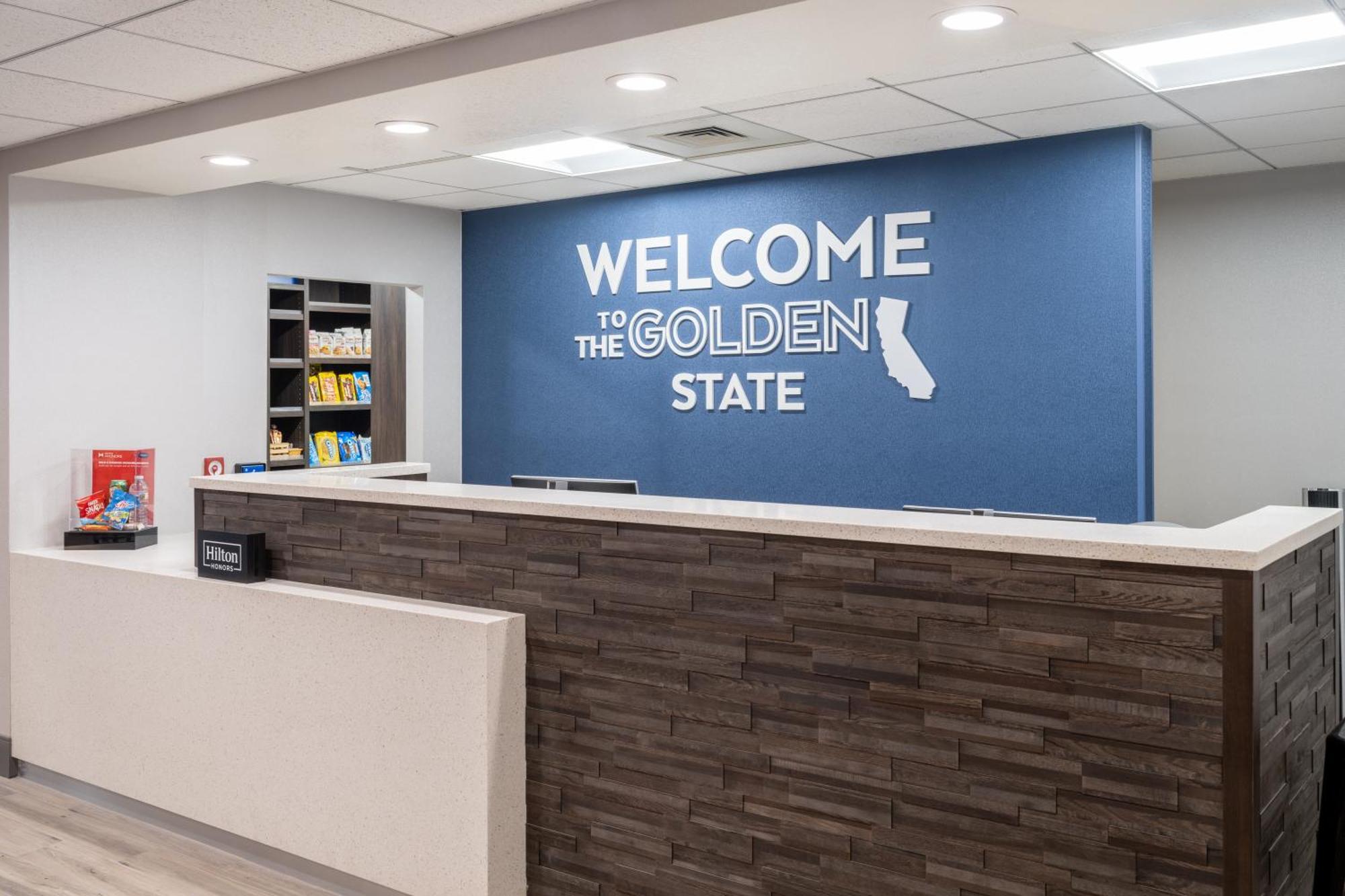 Hampton Inn & Suites Agoura Hills Bagian luar foto